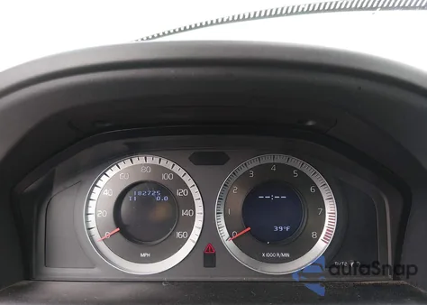 2010 Volvo Xc60 T6/T6 R-Design z USA, uszkodzony, nr VIN YV4992DZ6A2095944